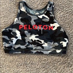 Super sporty Camo Peloton bra top!